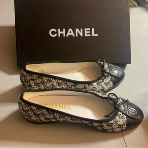 Chanel tweed and sequin ballet flat